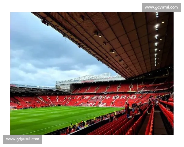 破门吻徽!库尼亚:带我回家,老特拉福德